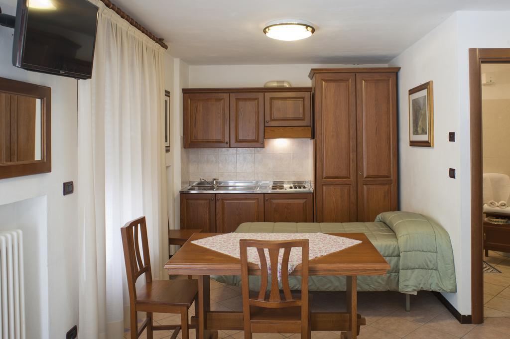 Albergo Castello Da Bonino Champorcher Eksteriør bilde